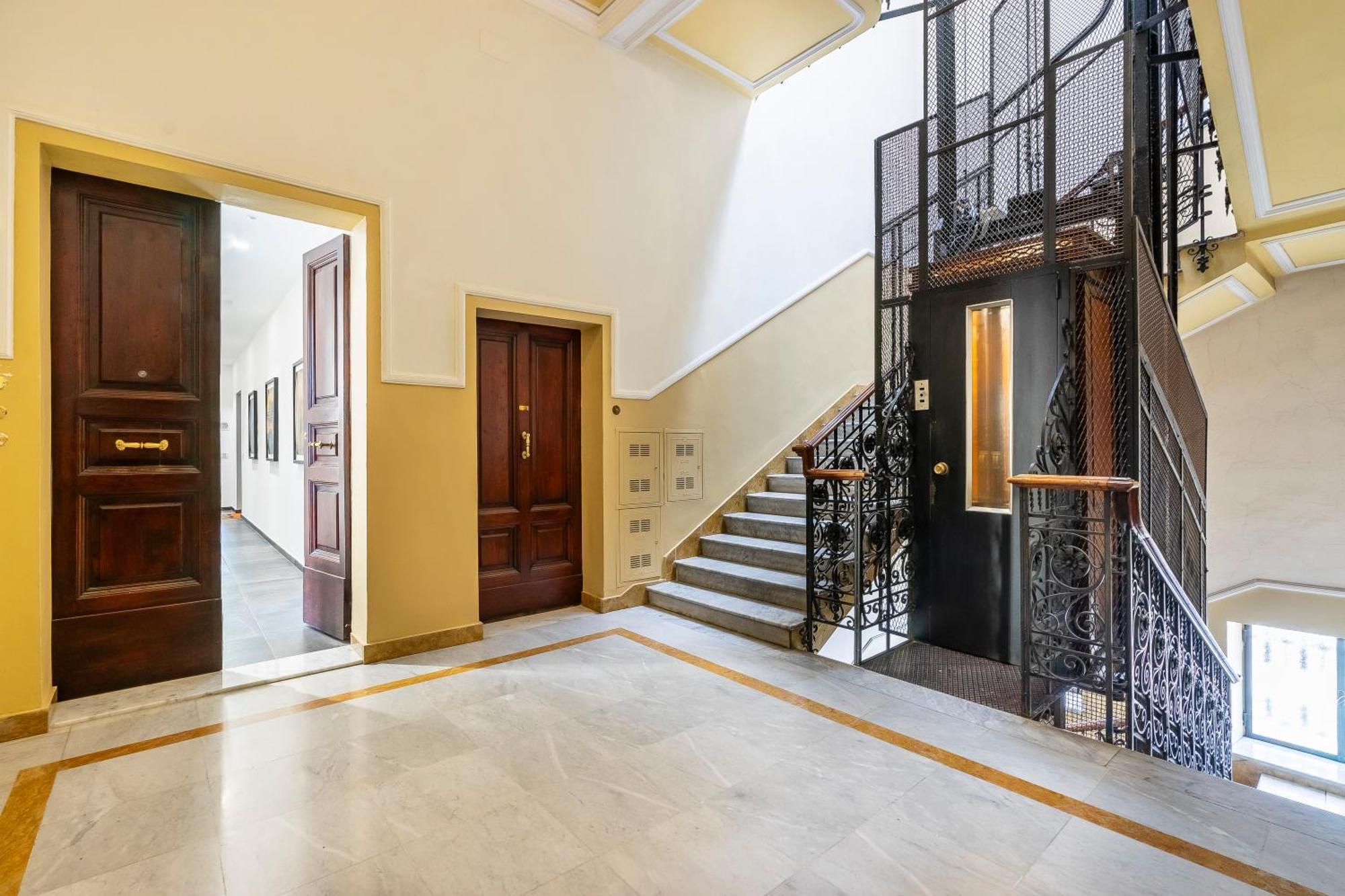San Marco Black Appartamento Luxury Con Terrazzo E Parcheggio Su Richiesta Florence Ngoại thất bức ảnh