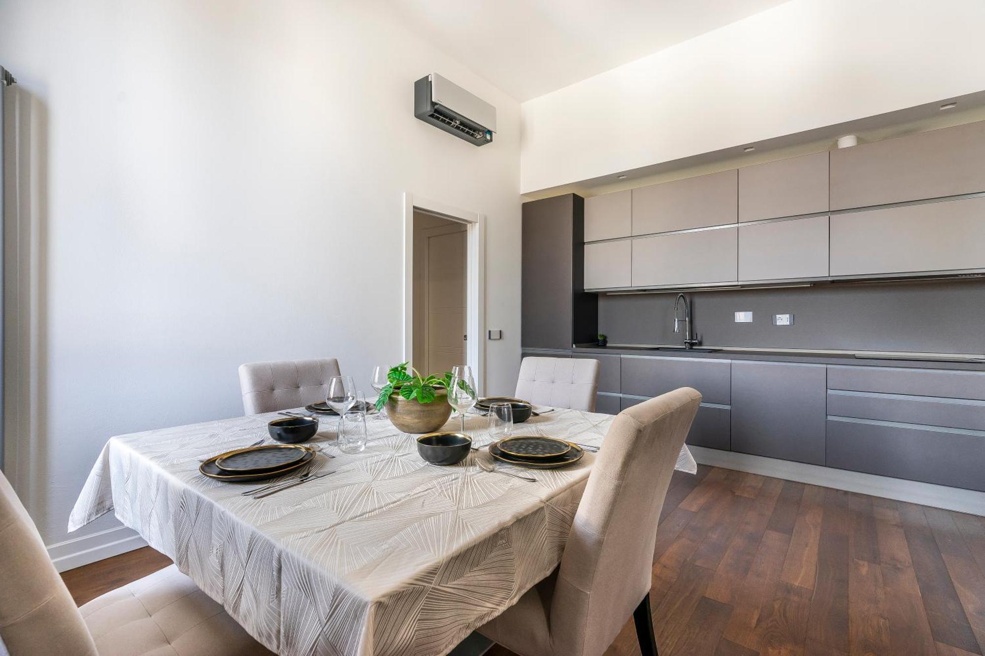 San Marco Black Appartamento Luxury Con Terrazzo E Parcheggio Su Richiesta Florence Ngoại thất bức ảnh