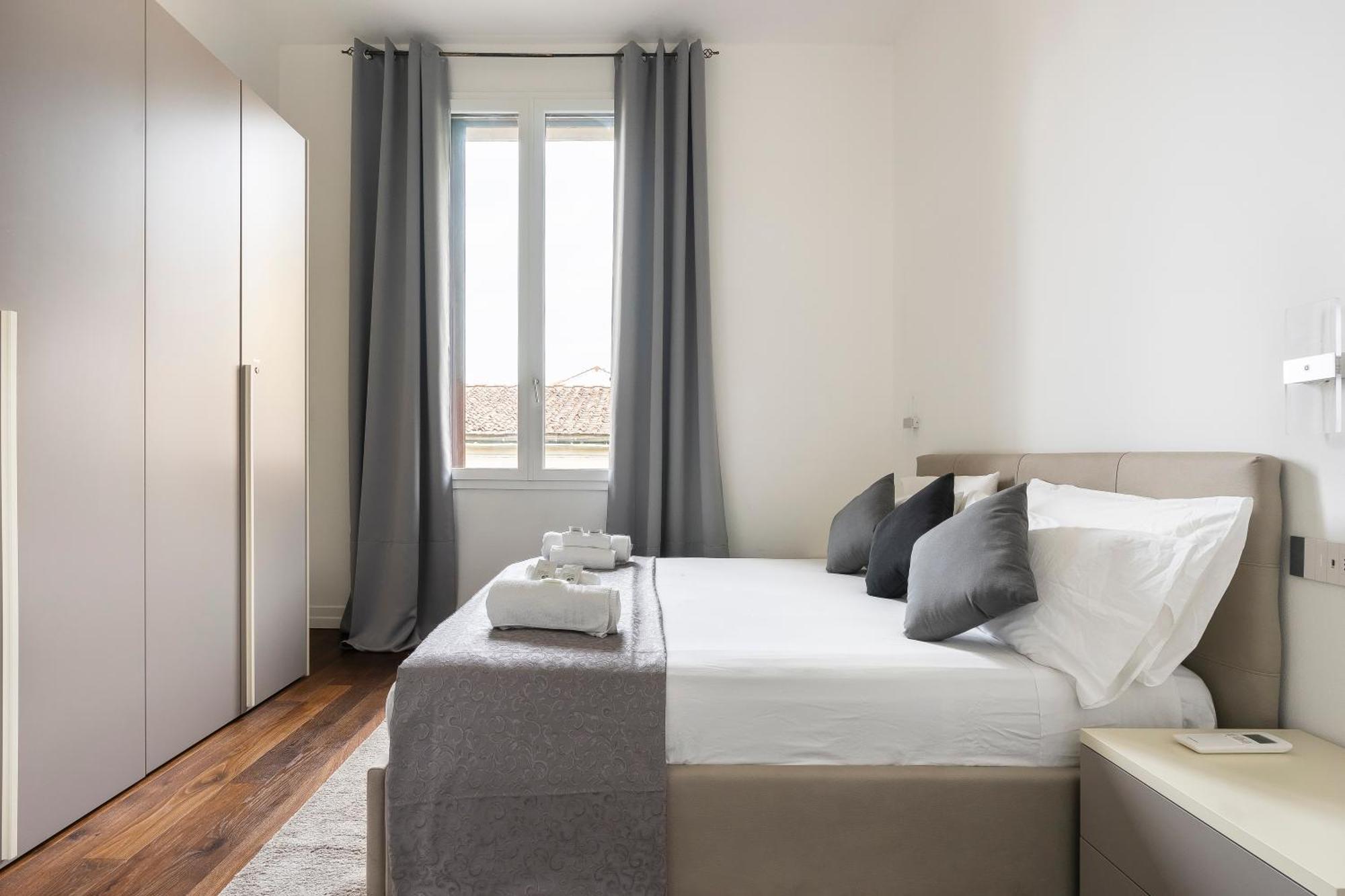 San Marco Black Appartamento Luxury Con Terrazzo E Parcheggio Su Richiesta Florence Ngoại thất bức ảnh
