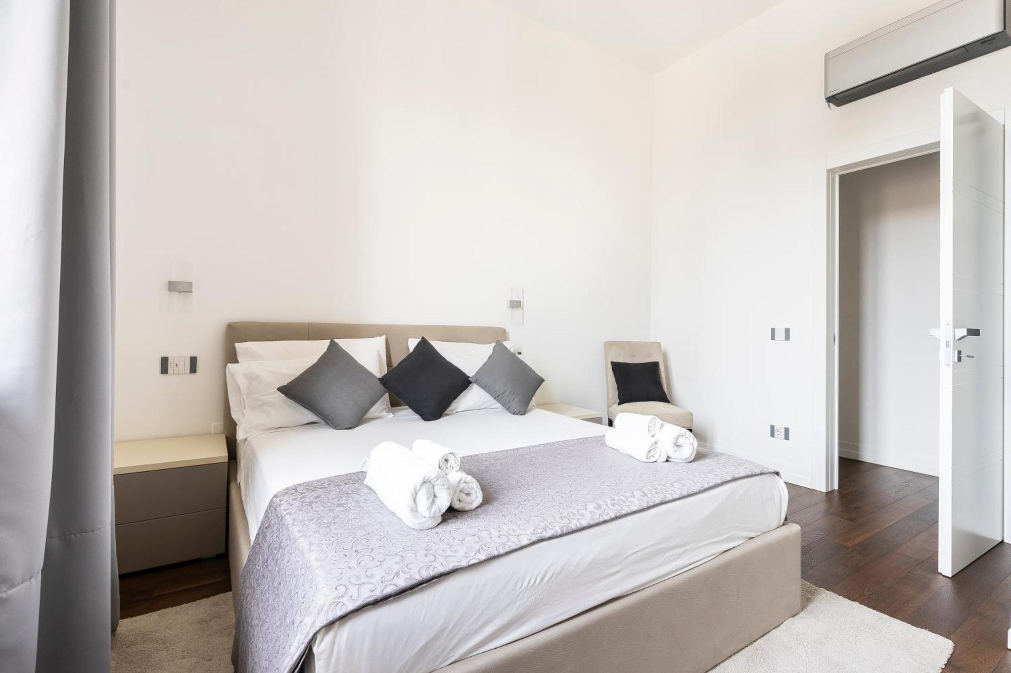 San Marco Black Appartamento Luxury Con Terrazzo E Parcheggio Su Richiesta Florence Ngoại thất bức ảnh